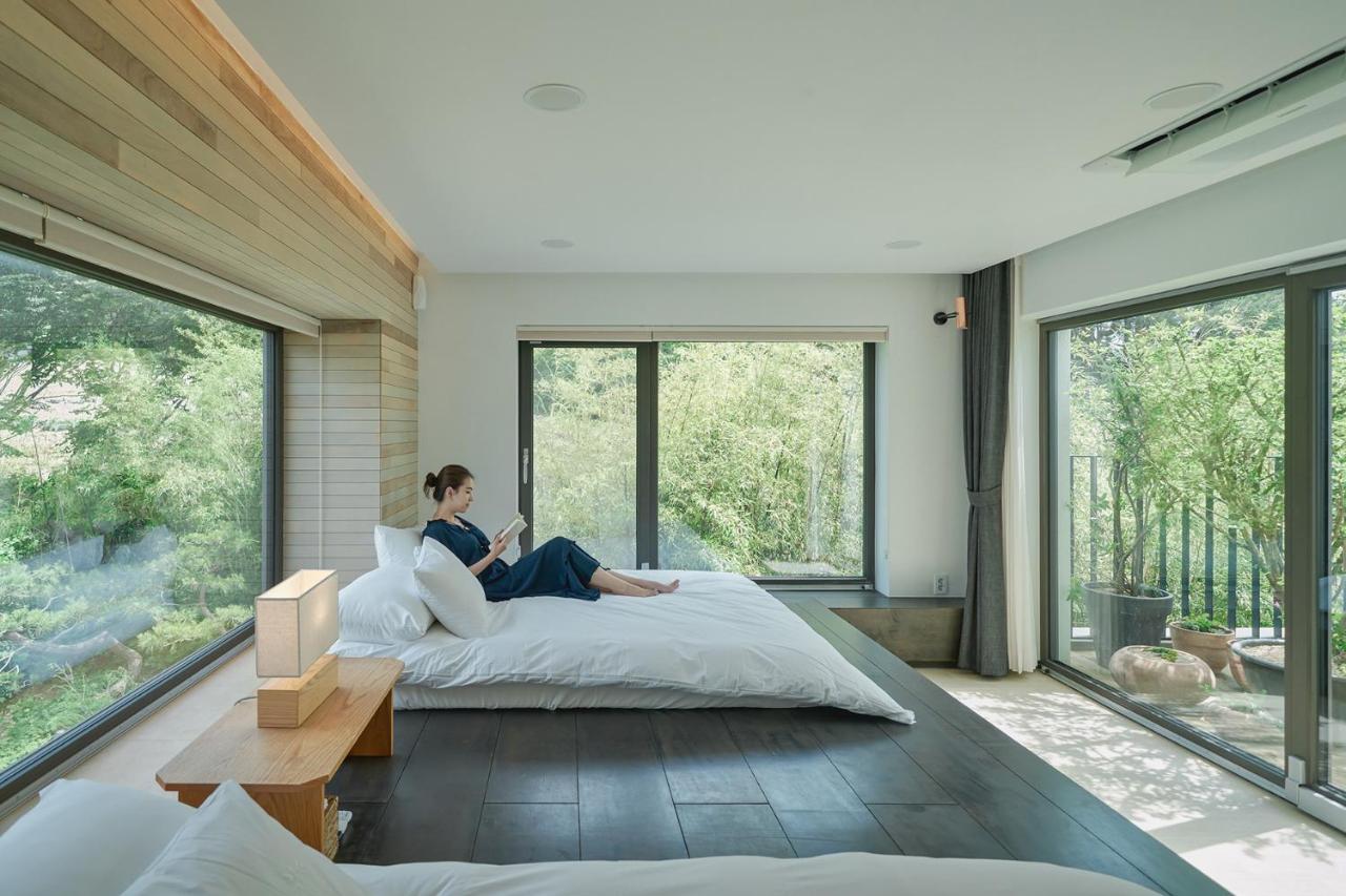 Scenery After Rain Bed & Breakfast Yangyang Bagian luar foto